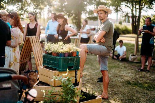 zakládání komunitní zahrady