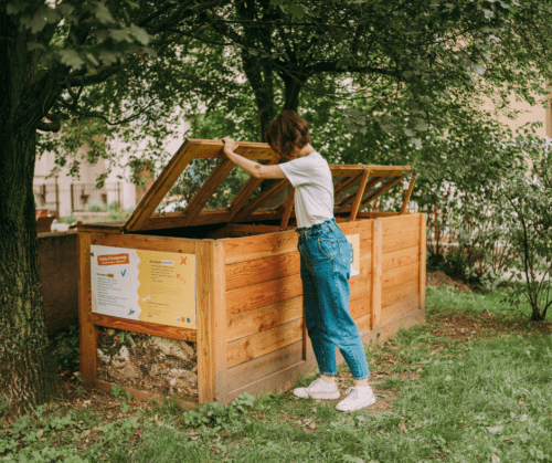 Zahradní kompost tříkomorový